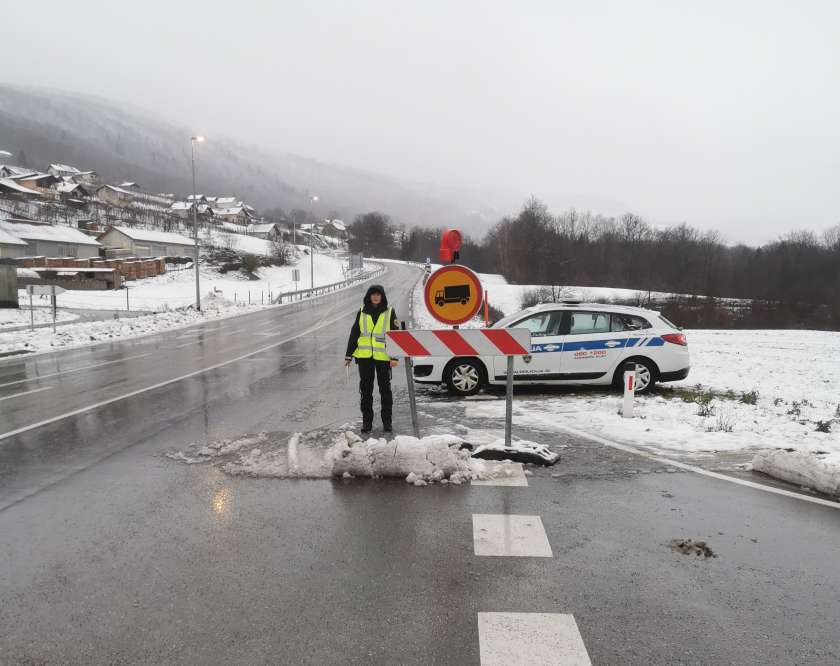 Zjutraj poledica, zvečer prvi sneg