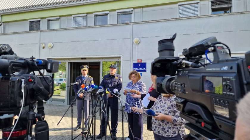 Šefa slovenske in hrvaške policije v Brežicah dorekla ukrepe za obvladovanje migracij