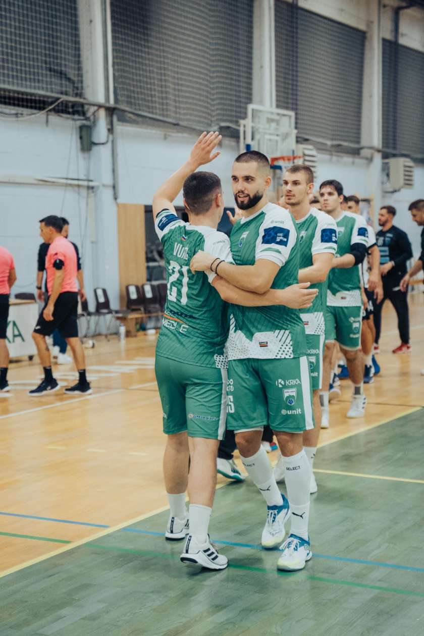 Krkaši v velikem slogu do prvih točk