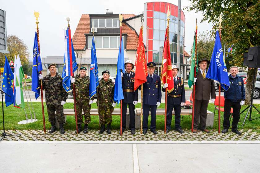 Dan suverenosti obeležili s spominom na Civilno obrambo v času osamosvojitve Slovenije