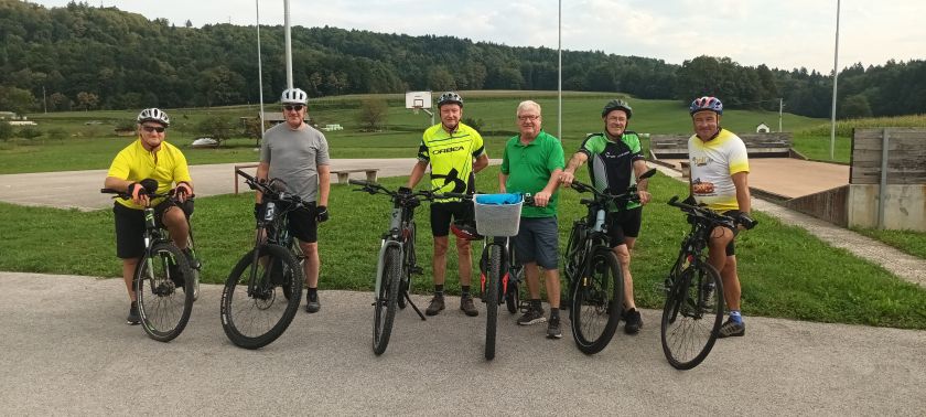 Prečenski upokojenci tudi kolesarijo