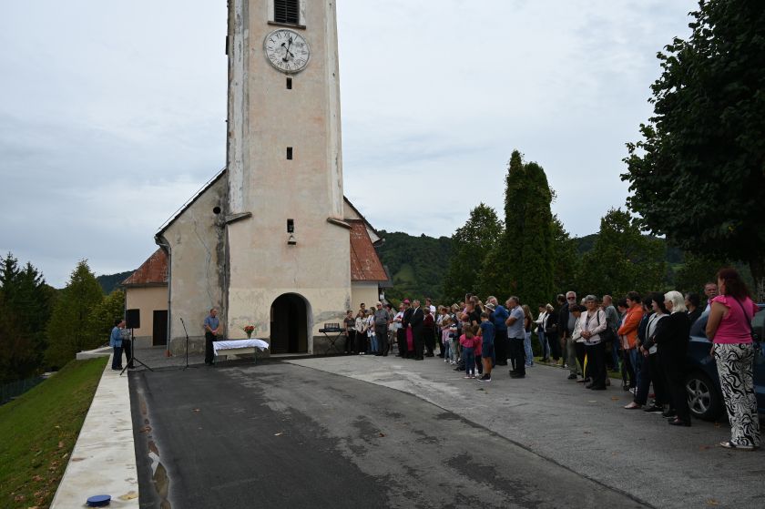 V Zabukovju namenu predali saniran odsek lokalne ceste