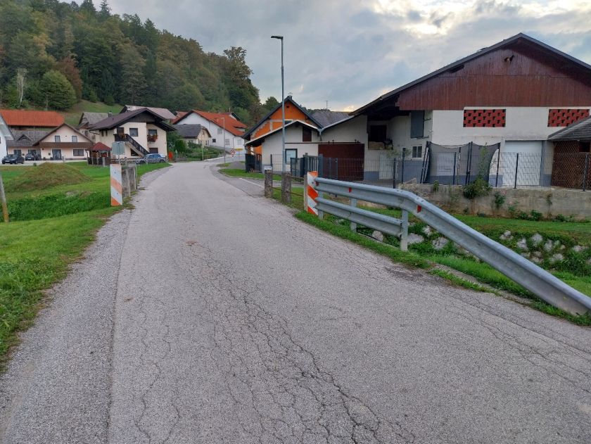 Podpis pogodbe za rekonstrukcijo mostu v Pijavicah