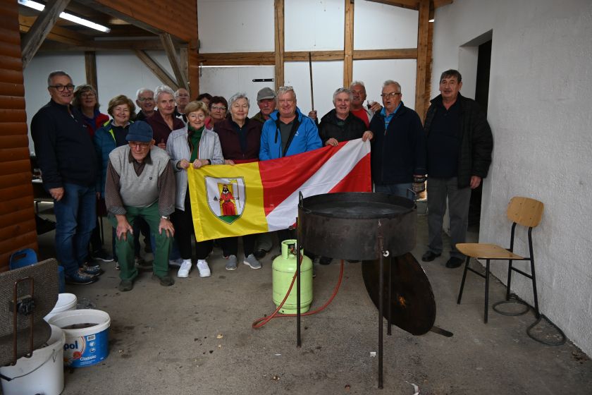 Tradicionalni kostanjev piknik članov DU Prečna