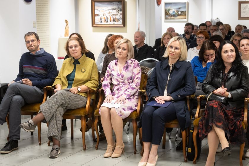 Nova razstava VSAKDANJIK IN PRAZNIK z raznolikim spremljevalnim programom