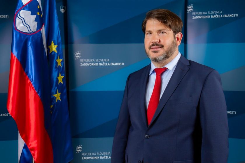 Zagovornik o izzivih pri vzgoji in izobraževanju romskih otrok