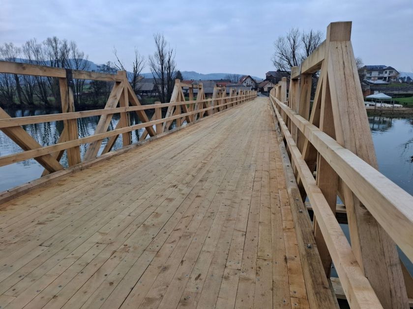 Otvoritev novega mostu Loke