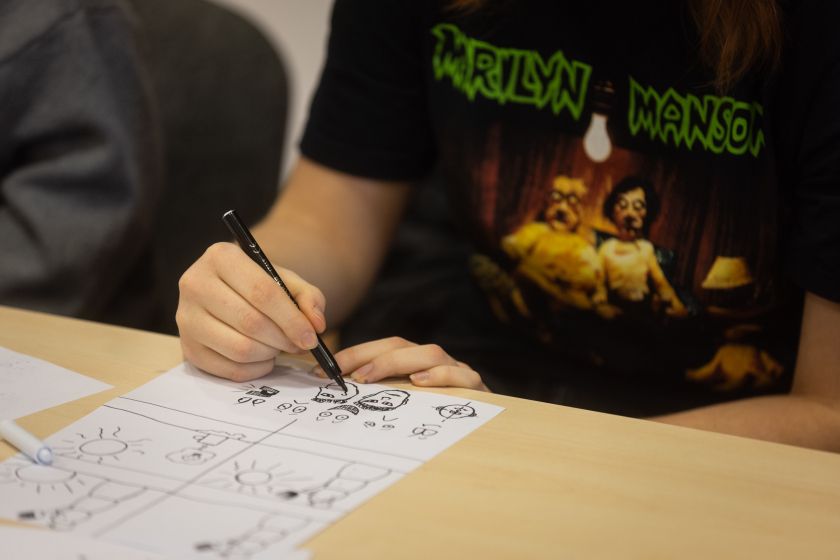 Novomeška knjižnica se je za en dan spremenila v Strip cono