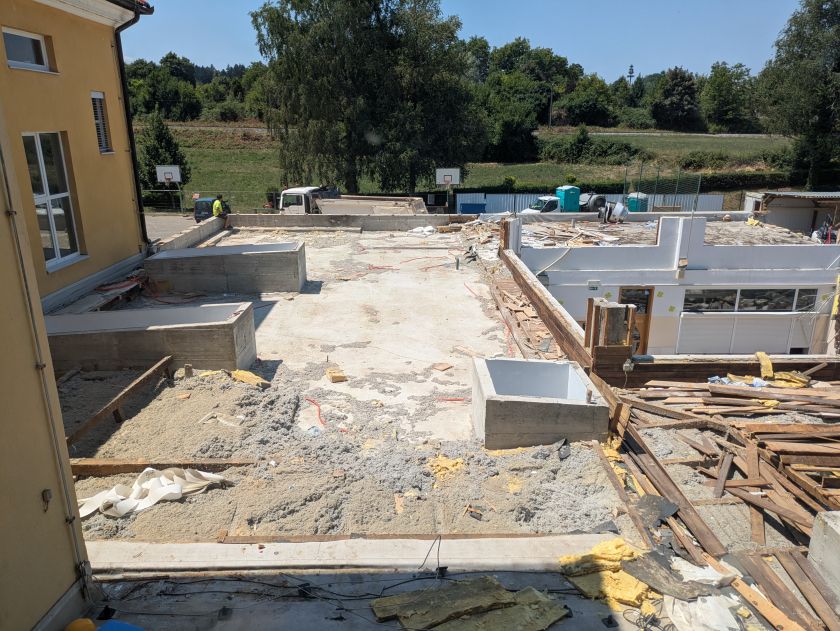 OŠ Šmihel: Na starih temeljih gradijo novo podobo šole