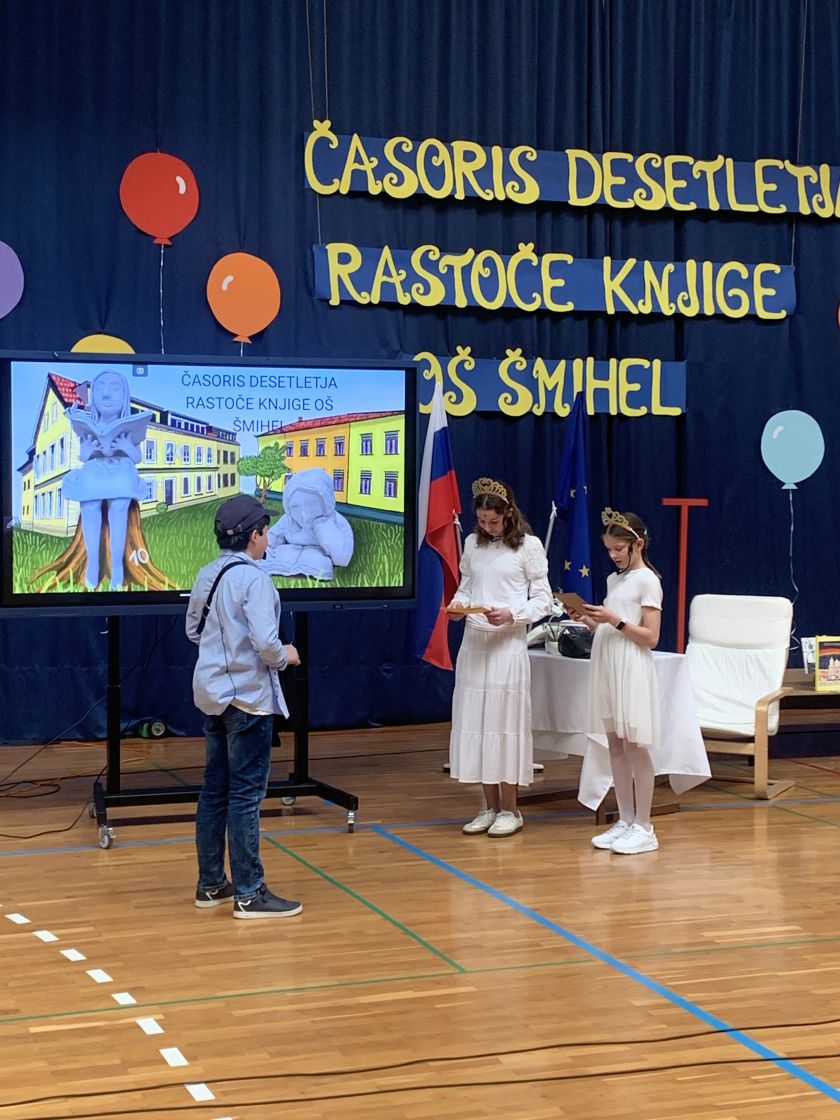 Časoris desetletja Rastoče knjige OŠ Šmihel