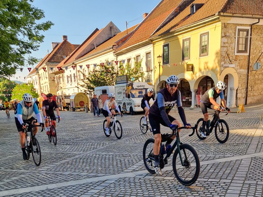 Prvi dolenjski brevet S kolesom po Dolenjski uspel
