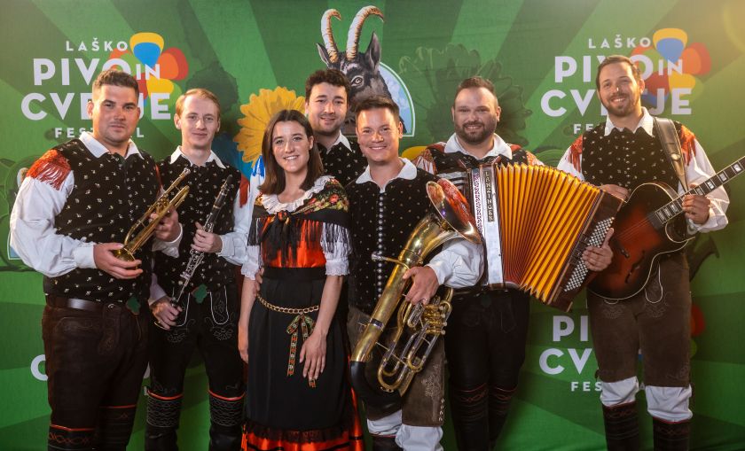 Oopa! Vipavski kvintet navdušuje z novim videospotom