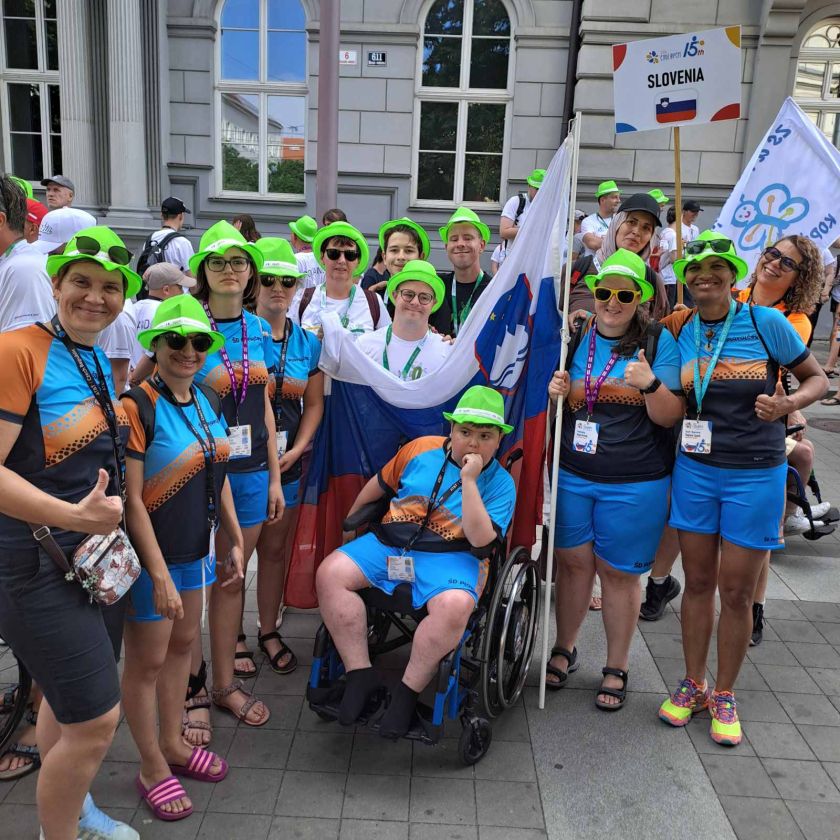 Plavalčki iz Evropskih iger mladih invalidov v Brnu s sedmimi medaljami