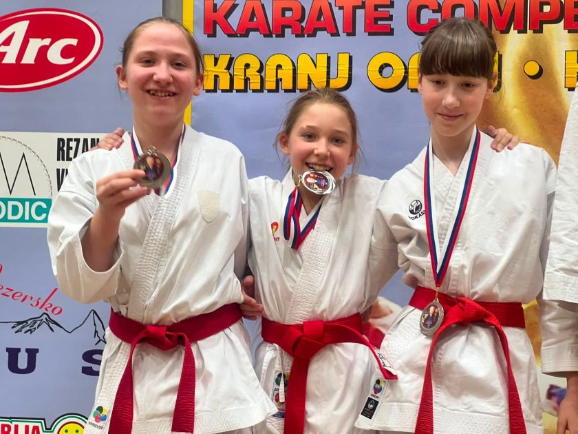 Karateisti Mirne Peči do štirih medalj v Kranju