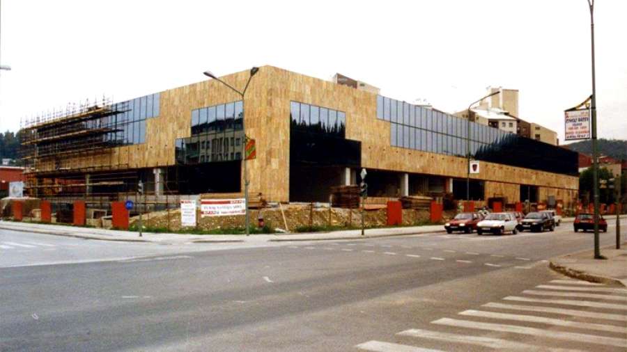 nakupovalni center, spar, 1996, interspar, saleska