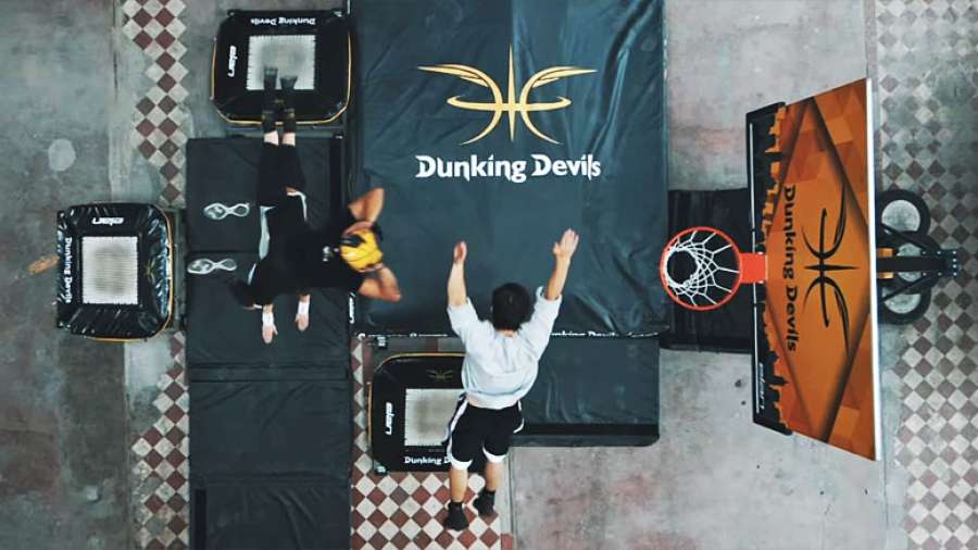 dunking-devils