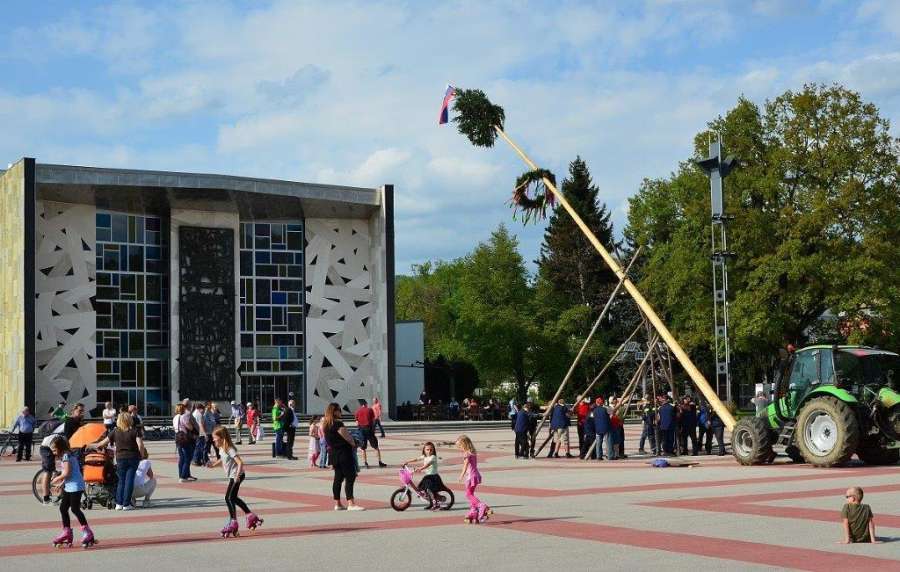 postavljanje_mlaja_velenje_2018_2795