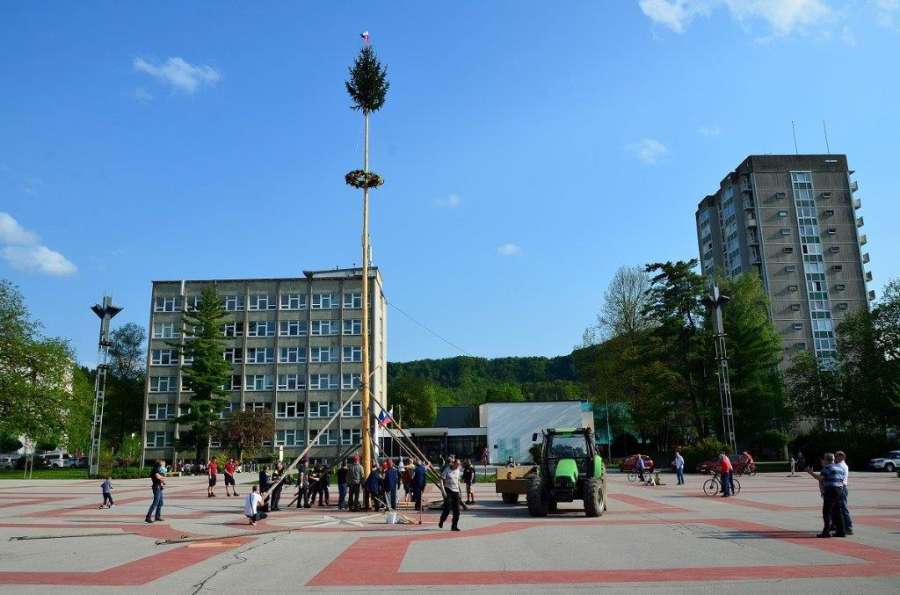 postavljanje_mlaja_velenje_2018_2829