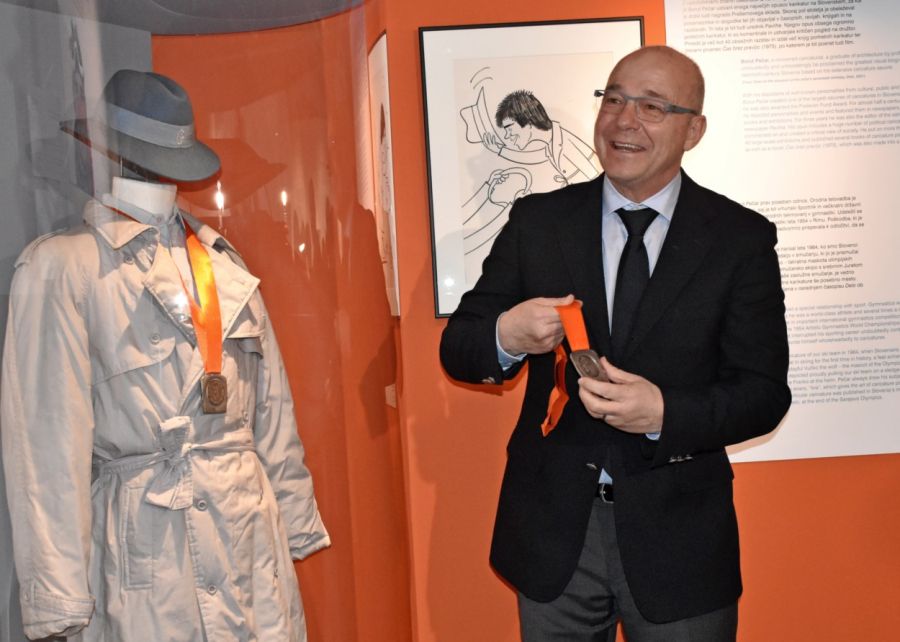 892541_027-franko_odlicje_2-1