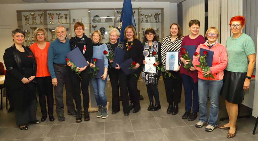 Prejemnice-priznanj-za-zasluge-v-planistvu-z-vodstvom-PDV---Foto-Jože-Miklavc---IMG_3122
