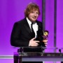 Ed Sheeran ob prejetju grammyja.