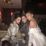 Kendall, Bella in Hailey so novo leto dočakale skupaj.