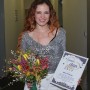 Nina Pušlar je prejela prelep šopek, za katerega so poskrbeli v Plečnikovi cvetličarni in posebno zahvalo Radia Aktual.