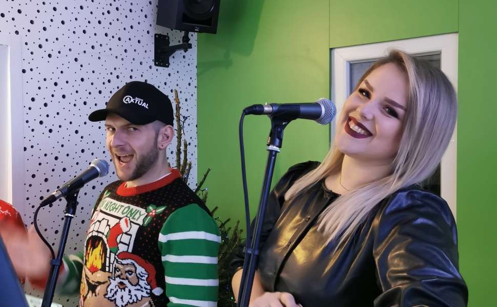 Veseli december na radiu Aktual sta otvorila Tamara Goričanec in Klemen Bunderla!