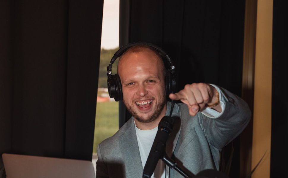 Naš Rudi se podaja v brutalen izziv, kjer bo testiral svojo vzdržljivost