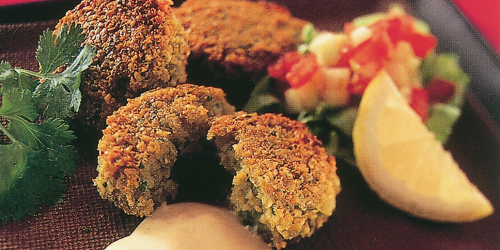 Falafel z omako iz tahinija