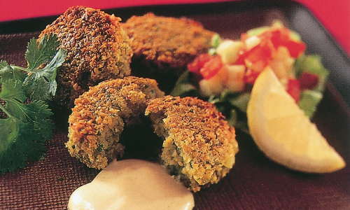 Falafel z omako iz tahinija